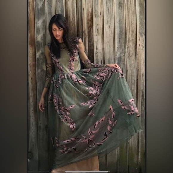 Kukhareva London Dresses & Skirts - NWT Kukhareva London Millie Ball Gown Long Sleeve UK 8 US 4